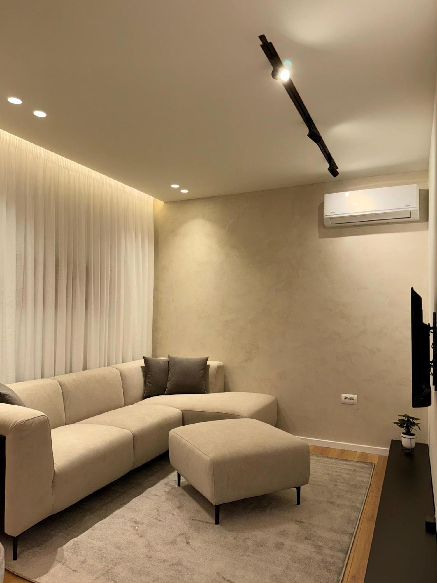 Incasso City Center Apartment Tirana Buitenkant foto