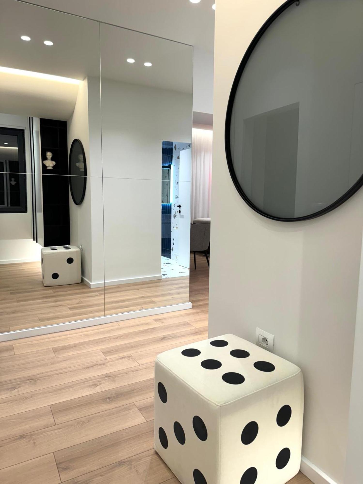 Incasso City Center Apartment Tirana Buitenkant foto