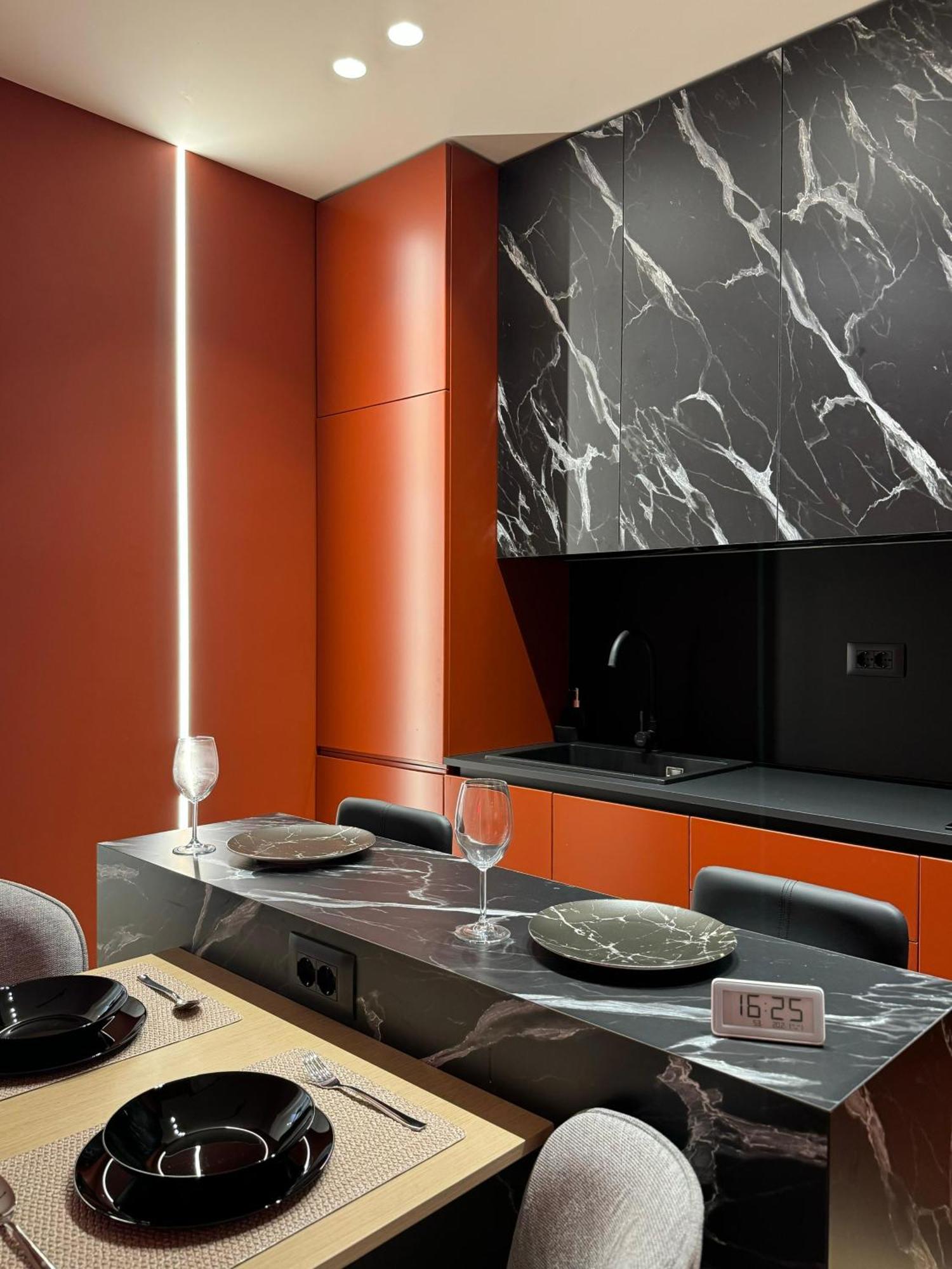 Incasso City Center Apartment Tirana Buitenkant foto