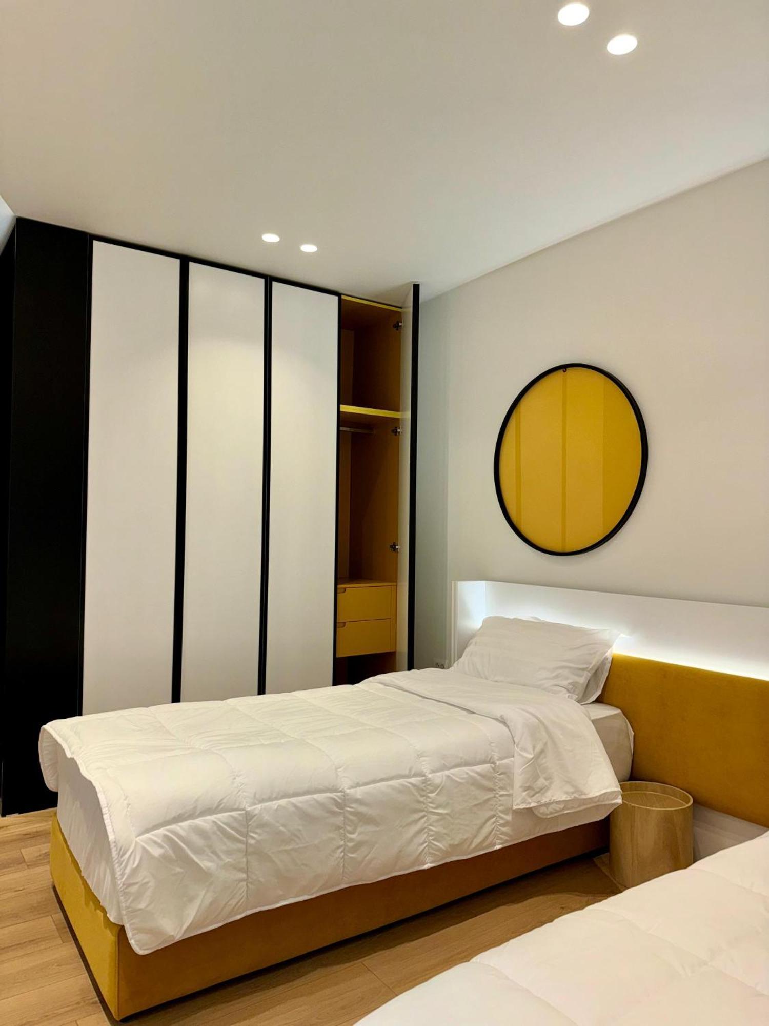 Incasso City Center Apartment Tirana Buitenkant foto